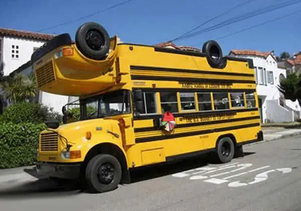  تصاویری از خنده‌دارترین اتوبوس‌های موجود در دنیا 