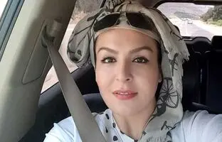  آزیتا ترکاشوند عزادار شد 