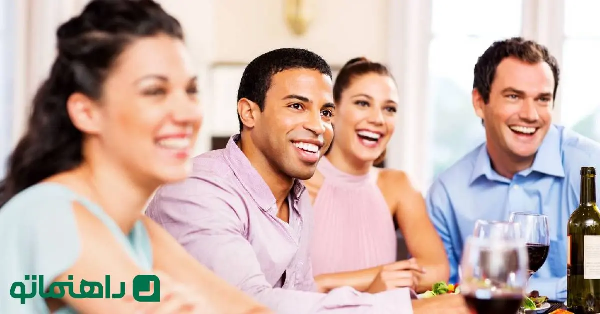 چرا بین این همه دوست، تنهاییم؟