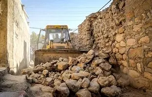 گرم شدن میمون‌ها با آتش هیزم جاذبه گردشگری شد + ویدئو