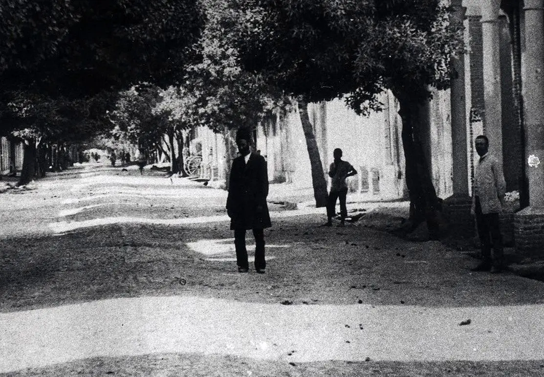 خیابان‌های خاکی و خلوت تهران در عصر قاجار، از فردوسی تا لاله‌زار + تصاویر