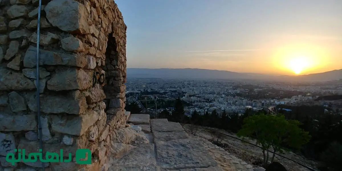  جاهای دیدنی شیراز در شب؛ شهری که با شعر بیدار است