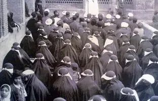سفر به تهران قدیم؛ «نماز جمعه» در مسجد جامع دارالخلافه؛ سال 1271 + تصویر