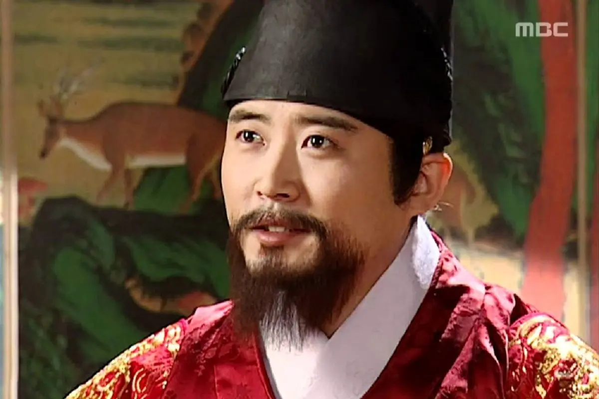 تغییر چهره دیدنی «امپراتور» سریال یانگوم بعد 20 سال در 42 سالگی + عکس