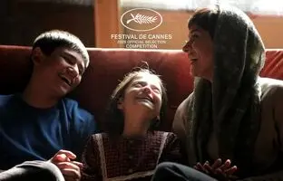 فیلم زن و بچه سعید روستایی پرچم ایران را بالا برد؛ ۱۰ دقیقه تشوق در کن