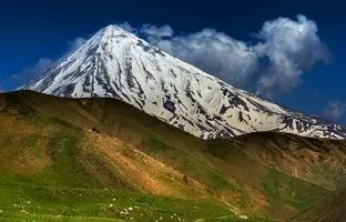 راهنمای سفر یک روزه به دشت هویج؛ سرسبزترین روستا با ویو کوه دماوند