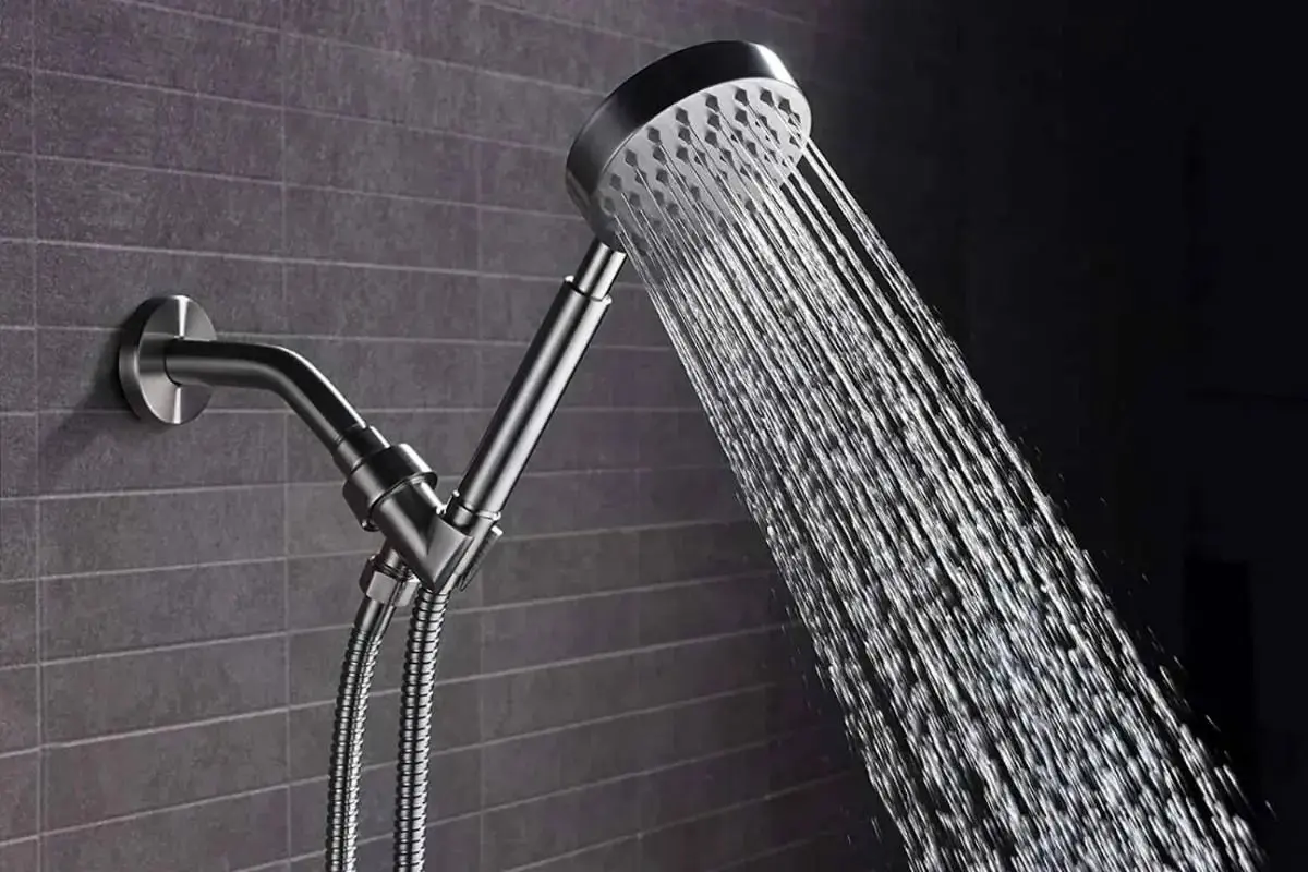 چرا بهترین ایده‌ها زیر دوش حمام به ذهنمان خطور می‌کنند؟ 