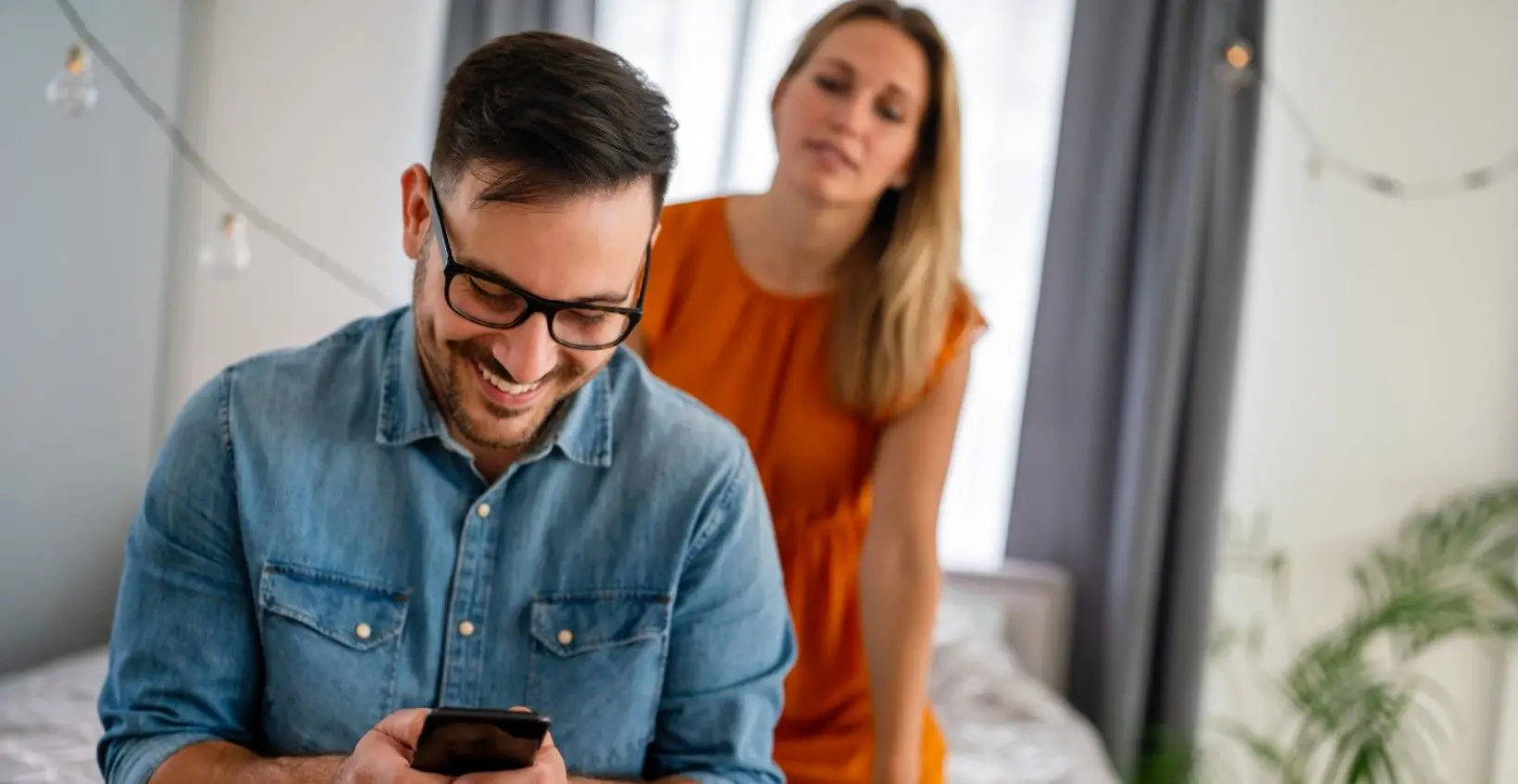 نشانه‌های خیانت شریک عاطفی 