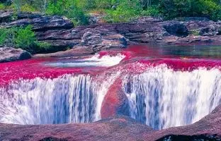 تنها رودخانه رنگین‌کمانی در جهان +ویدئو