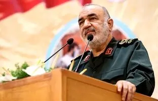 
فرمانده کل سپاه به اسرائیل و آمریکا: منتظر و آماده هستیم
