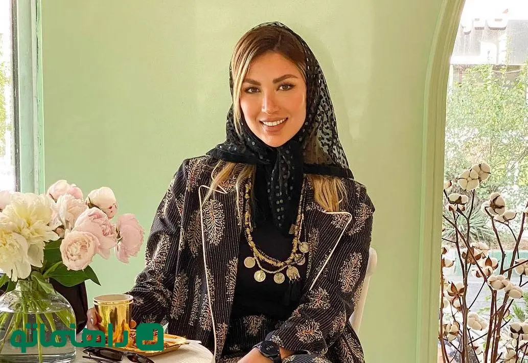 استایل به سبک سلبریتی‌‎ها؛ استایل بهاری مینا مختاری در فضایی مینیمال