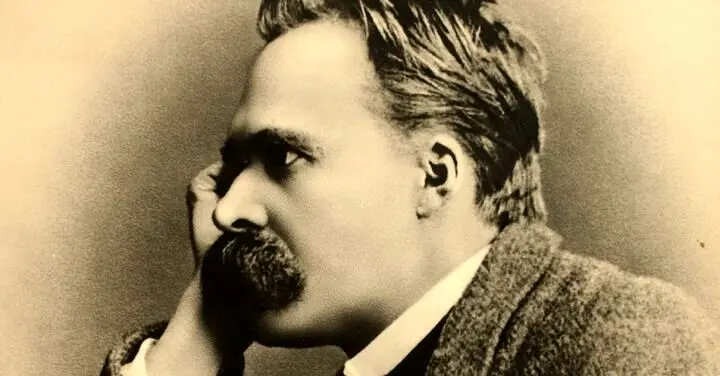 آخرین عکس نیچه یک سال قبل از مرگ