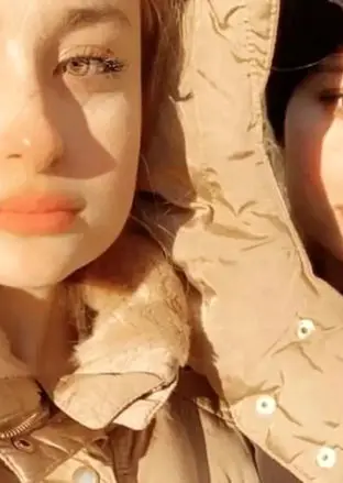  سارا و نیکا سریال پایتخت در شب یلدا 