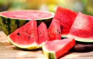 چرا باید در شب یلدا هندوانه بخوریم؟