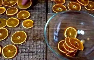  نحوه تهیه پودر میوه خشک خانگی برای طعم‌دهی و رنگ‌دهی طبیعی غذا + ویدئو