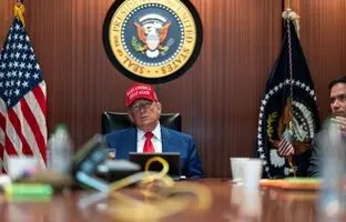  چهره ترامپ در اتاق جنگ در زمان حمله آمریکا به تاسیسات هسته‌ای ایران