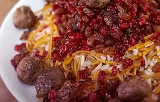  طرز تهیه رشته پلوی مجلسی با گوشت قلقلی مخصوص اعیاد 