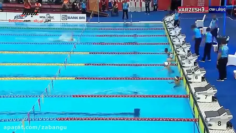 (ویدئو) شناگری که بدون دست و پا شنا می‌کند 