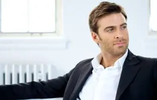 این ۶ ویژگی‌ باعث می‌شوند فردی باجذبه به‌نظر برسید