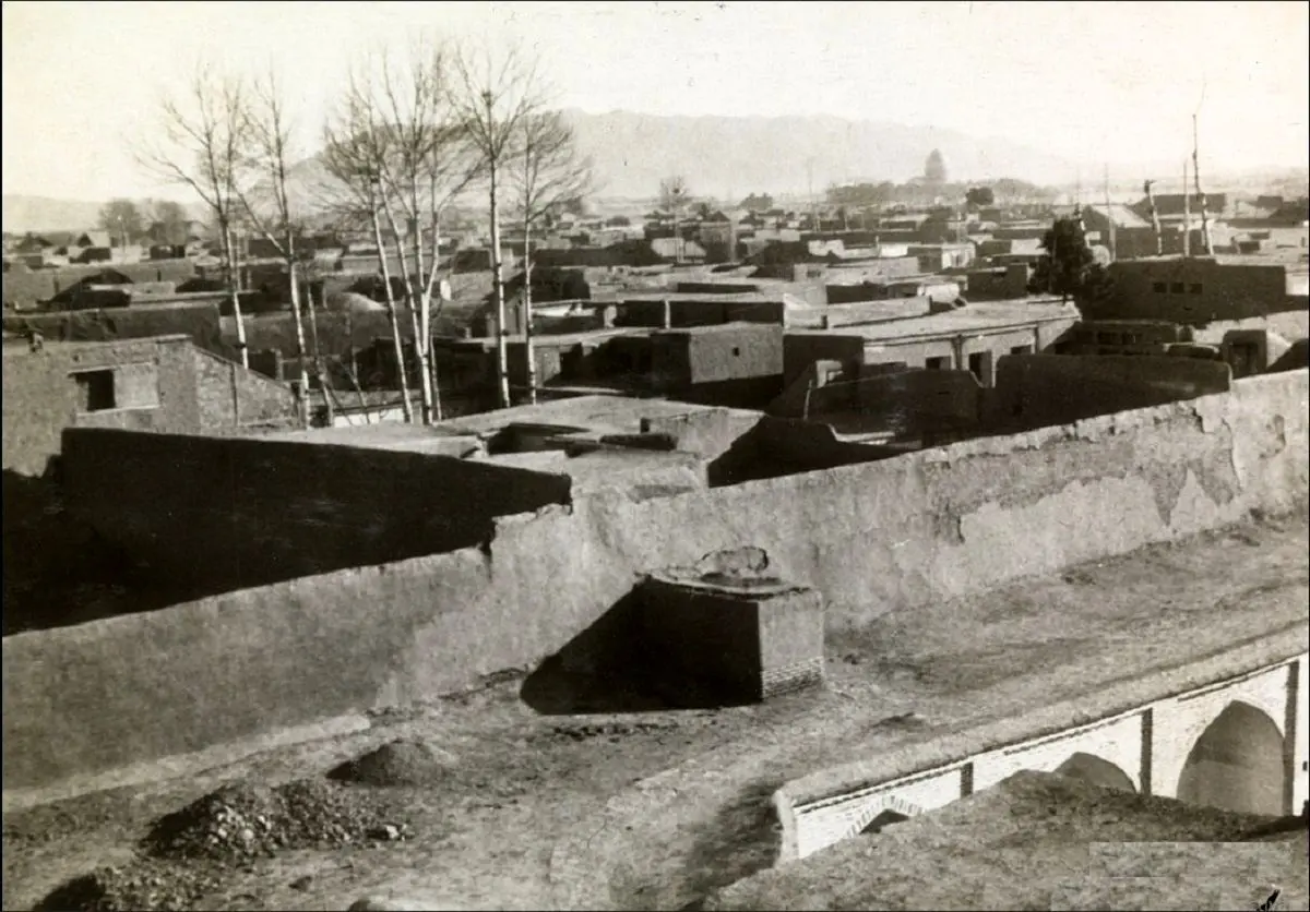 خانه های ییلاقی درباریان قاجار و غلامان در شهرری کجا بود؟