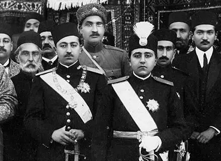  تصویر دیده نشده از فرزندان احمدشاه قاجار در دهه ۱۳۰۰ 