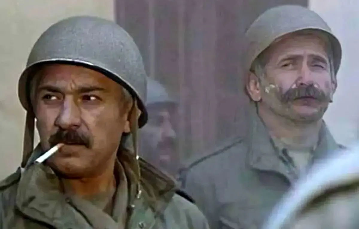  عباس خان مختاری کیست؟ 