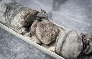  «مهرۀ کمر دایناسور» از عمق ۲۰۰ متری زیر «پارکینگ» بیرون آمد 