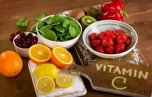 ۷ منبع شگفت‌انگیز ویتامین C فراتر از پرتقال و لیمو