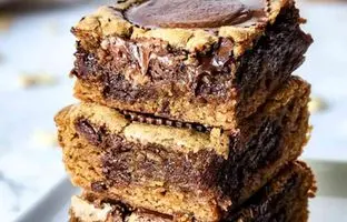  بلوندی نوتلا و کره بادام‌زمینی؛ یک کیک ویژه با طعم خاص 