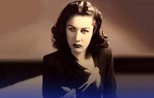 عکس قدیمی: فوزیه و سرویس الماس گرانبهای او