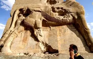 (ویدئو) گلسنگ‌ها تخت جمشید باستانی را تهدید می‌کنند