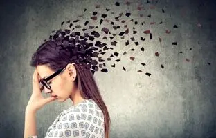 زوال عقل در میانسالی؛ علت چیست؟