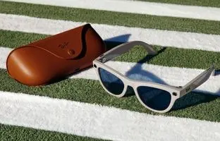 عینک هوشمند جدید ری بن هم ترجمه می‌کند و هم تماس تصویری می‌گیرد!