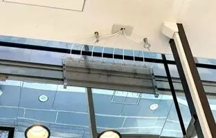 اولین آنتن 5G شفاف دنیا روی پنجره ساختمانی در توکیو نصب شد