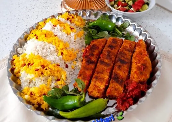 یک طعم ماندگار؛ طرز تهیه کباب تابه‌ای مرغ با سس زرشک به روشی ساده