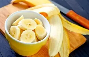 ۱۴ دلیل برای اینکه موز را به رژیم غذایی خود اضافه کنید