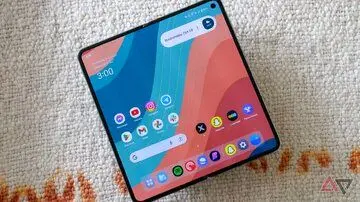  رقیب قدر گلکسی زدفولد سامسونگ + عکس