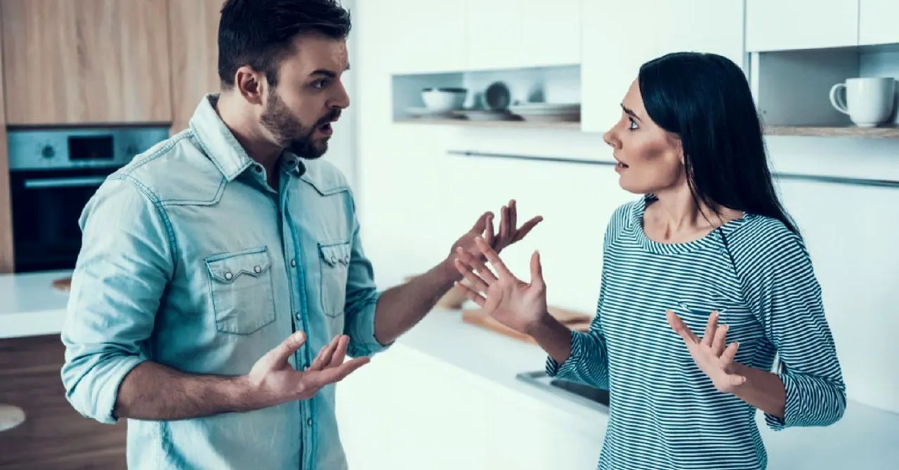 از کجا بفهمیم که داریم فرافکنی می‌کنیم یا مشکل حقیقتاً «دیگری» است؟