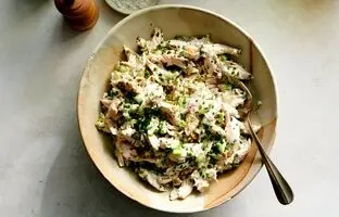 طرز تهیه سالاد قارچ و مرغ؛ یک وعده خوشمزگی