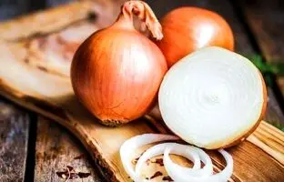 فیزیک‌دانان راز خرد کردن پیاز بدون اشک ریختن را فاش کردند 