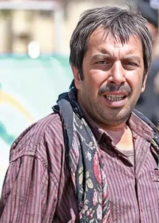  کنایه عباس جمشیدی‌فر به آلودگی تهران؛ چرا برج میلاد رو برداشتید؟ 