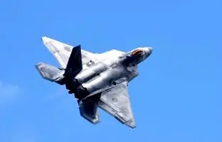 آیا تصمیم ایالات متحده برای پایان دادن به تولید جنگنده F-22 Raptor اشتباه بود؟