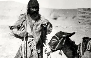 سفر به عصر قاجار؛ از دکان قلیان‌سازی تا وضع تکان‌دهندۀ یک خانواده ایرانی + تصاویر