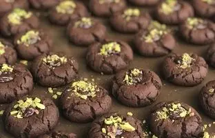 
راهنمای بازار؛ قیمت شیرینی و آجیل شب عید مشخص شد

