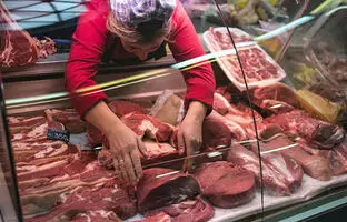
راهنمای بازار؛ قیمت گوشت قرمز، امروز دوشنبه ۲۷ اسفند ۱۴۰۳
