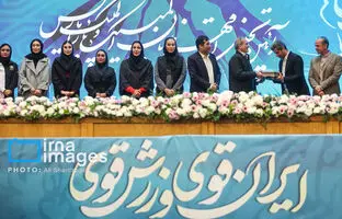 عکس جدید از دختر مسعود پزشکیان در کنار ورزشکاران زن