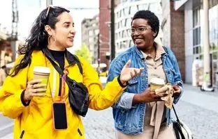 مطالعه جدید دانشمندان: دوستان صمیمی حتی باکتری‌ روده مشابهی دارند