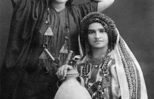 دختران مرفه قاجار؛ تصویری شخصی از دختران قجری منتشر شد