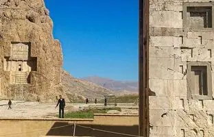 زمین زیر پای تخت‌جمشید می‌لرزد، فرونشست در مرودشت به آثار باستانی ایران رسید