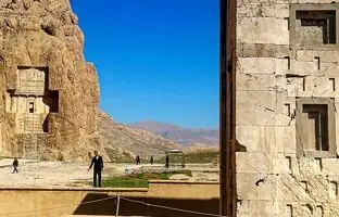 زمین زیر پای تخت‌جمشید می‌لرزد، فرونشست در مرودشت به آثار باستانی ایران رسید